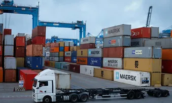 MINISTÉRIO REVISA PARA BAIXO PROJEÇÃO DE SUPERÁVIT COMERCIAL