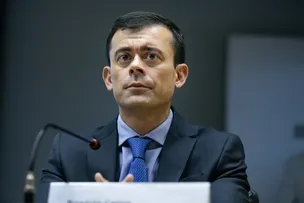 GOVERNO VAI INSISTIR EM PROGRAMA JUROS POR EDUCAÇÃO, DIZ TESOURO