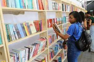 SEC ABRE ESPAÇO PARA PRODUÇÃO DE ESTUDANTES E PROFESSORES NA BIENAL DO LIVRO DA BAHIA