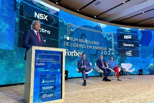 "UM TERÇO DA ENERGIA EÓLICA GERADA PELO BRASIL É PRODUZIDA NA BAHIA", DESTACA JERÔNIMO DIANTE DE EXECUTIVOS DO SETOR ENERGÉTICO