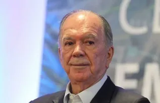 JOÃO LEÃO DIZ QUE OPOSIÇÃO DEVE TER CANDIDATO ÚNICO EM LAURO