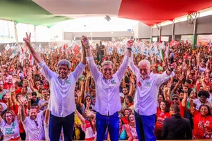 GOVERNADOR DA BAHIA COMEMORA LANÇAMENTO DE PRÉ-CANDIDATURA PETISTA EM FEIRA DE SANTANA