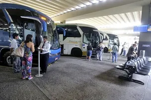 SETOR DE SERVIÇOS APRESENTA RETRAÇÃO