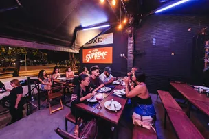 NOVIDADE EM SALVADOR: PIZZAS E DRINKS SE UNEM COM RODÍZIOS, PROMOÇÃO E REFIS NA PITUBA