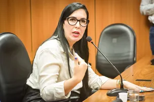 LUDMILLA FISCINA PEDE AO GOVERNADOR PROVIDÊNCIAS PARA AMENIZAR OS EFEITOS DAS CHUVAS EM JEREMOABO