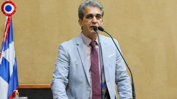 DEPUTADO ROBINSON ANUNCIA INGRESSO DE ADI CONTRA ESPIGÕES NO RIO VERMELHO; “IMPEDIR CRIME AMBIENTAL”