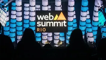 ROTUNNO DESTACA INOVAÇÃO NO PROCESSO PARA CONQUISTAR CIDADANIA DURANTE SUA PARTICIPAÇÃO NO WEB SUMMIT RJ