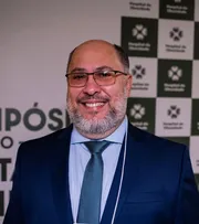 OBESIDADE É FATOR DE RISCO PARA HIPERTENSÃO, ALERTA ESPECIALISTA