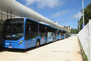LINHA B4 DO BRT COMEÇA OPERAÇÃO ASSISTIDA ENTRE PITUBA E LAPA COM ÔNIBUS A CADA 10 MINUTOS