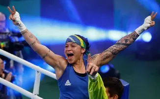 BAIANA BIA FERREIRA ENCARA ARGENTINA POR TÍTULO MUNDIAL E BUSCA DE FEITO INÉDITO NO BOXE