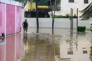 CIDADE BAIXA E PAU DA LIMA SÃO AS LOCALIDADES MAIS AFETADAS PELA CHUVA NESTA TERÇA-FEIRA