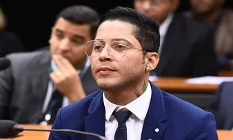 PSB NEGA DESFILIAÇÃO DO CANTOR IGOR KANNÁRIO