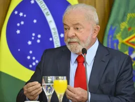 LULA INICIA ABRIL COM SEQUÊNCIA DE VIAGENS PELO PAÍS