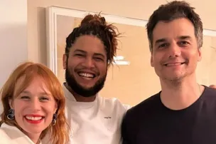 SUCESSO NOS EUA, WAGNER MOURA É HOMENAGEADO EM JANTAR COM CHEF BAIANO