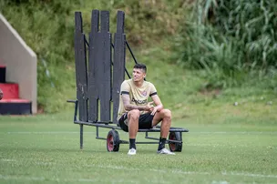 ZAGUEIRO TITULAR DO VITÓRIA É DÚVIDA PARA O CLÁSSICO DE DOMINGO