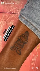 TATUAGEM NOVA DE RODRIGUINHO FAZ HOMENAGEM AO BBB 24; VEJA FOTO