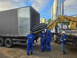 EMBASA ENCAMINHA 3 TONELADAS DE EQUIPAMENTOS PARA DRENAR ÁGUA DE CIDADES ALAGADAS NO RS