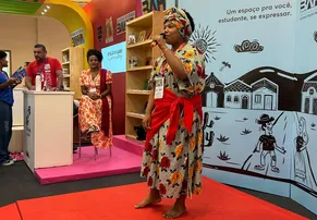 ESTUDANTES E PROFESSORES DA REDE ESTADUAL APRESENTAM SUAS PRODUÇÕES LITERÁRIAS NA BIENAL DO LIVRO