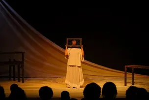 GRUPO A PANACÉIA LEVA PEÇA TEATRAL ITINERANTE À BOCA DE BRASA CAJAZEIRAS E SALA DO CORO DO TCA