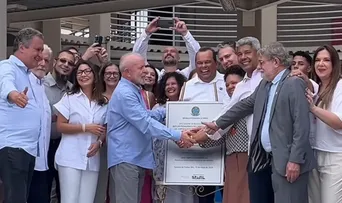 EM TEIXEIRA DE FREITAS, LULA INAUGURA CAMPUS DA UFSB