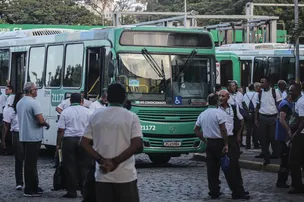 RODOVIÁRIOS NÃO CHEGAM A ACORDO MAS DIZEM ESTAR "ABERTOS AO DIÁLOGO"