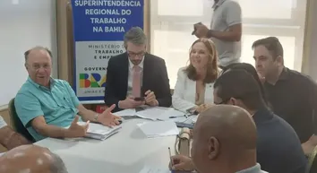REUNIÃO ENTRE RODOVIÁRIOS E PATRONATO TERMINA SEM ACORDO E GREVE DOS RODOVIÁRIOS PODE ACONTECER NA CAPITAL