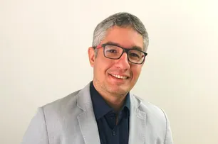 COM UNANIMIDADE DOS VOTOS, VINICIUS LINHARES É REELEITO PRESIDENTE DA CENTRAL DO OUTDOOR NA BAHIA