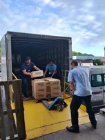 EMBASA ENVIA MAIS DE 40 MIL COPOS DE ÁGUA PARA O RIO GRANDE DO SUL