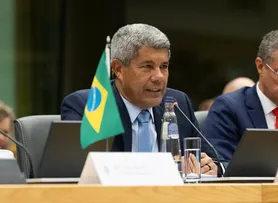 SEBASTIÃO LARANJEIRAS: JERÔNIMO ENTREGA SISTEMAS DE ABASTECIMENTO DE ÁGUA, MERCADO E RUAS PAVIMENTADAS