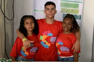 ESTUDANTES BAIANOS PRODUZEM CREME DENTAL COM VEGETAIS DA CAATINGA