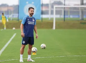 EVERTON RIBEIRO DIZ QUE A TORCIDA DO BAHIA PODE SONHAR