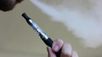 SAÚDE LANÇA CAMPANHA DE PREVENÇÃO AO USO DE CIGARROS ELETRÔNICOS