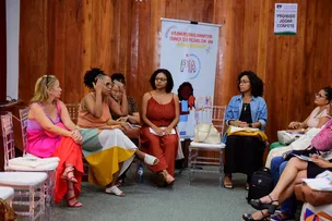 PROFISSIONAIS DA SAÚDE E DA EDUCAÇÃO PARTICIPAM DE CURSO SOBRE PRIMEIRA INFÂNCIA ANTIRRACISTA
