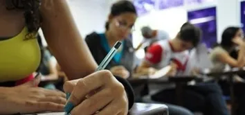 GOVERNO ESTUDA REALIZAÇÃO DO CNU EM 2025