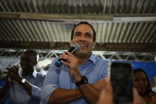 PREFEITURA ENTREGA MAIS 100 CASAS REFORMADAS PELO MORAR MELHOR NO ENGENHO VELHO DA FEDERAÇÃO