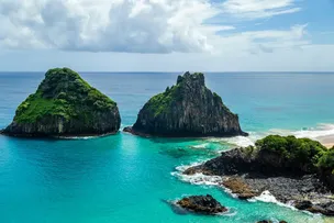 10 DESTINOS ROMÂNTICOS NO BRASIL E NO MUNDO PARA CURTIR A DOIS