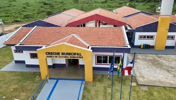 LENÇÓIS: ENTREGA DE CRECHE FACILITA ACESSO DE MÃES AO MERCADO DE TRABALHO