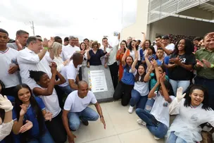 JERÔNIMO RODRIGUES INAUGURA COLÉGIO NO SUDOESTE BAIANO