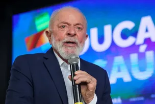 LULA CONFIRMA VIAGEM À BOLÍVIA APÓS TENTATIVA DE GOLPE