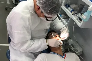 COMUNIDADES ESCOLARES DE MAIS NOVE MUNICÍPIOS SÃO CONTEMPLADAS COM O ODONTOMÓVEL