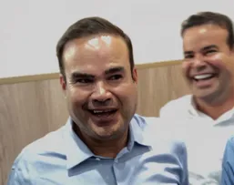 ‘BRUNO REIS VAI SE REELEGER COM VOTAÇÃO HISTÓRICA’, DIZ CACÁ LEÃO