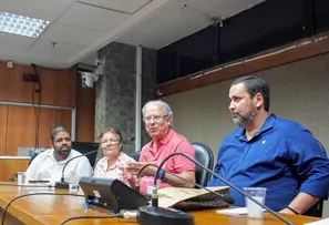JOSÉ DIRCEU E LIDERANÇAS PETISTAS DISCUTEM TÁTICAS PARA FORTALECER O PT NAS ELEIÇÕES MUNICIPAIS