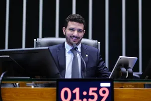 DEPUTADO FEDERAL NETO CARLETTO APROVA PROJETO DE APOSENTADORIA ESPECIAL PARA CAMINHONEIROS