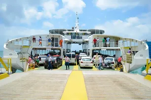 FERRY-BOAT REGISTRA FILAS DE MAIS DE TRÊS HORAS PARA VEÍCULOS EM SALVADOR NESTA QUINTA (12)