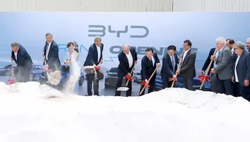 MONTADORAS PEDEM TARIFA DE 35% PARA CONTER AVANÇO DA IMPORTAÇÃO DE CARROS ELÉTRICOS CHINESES