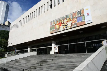Preparação para a comemoração dos 200 anos da Biblioteca Pública do Estado da Bahia
Na foto:
Foto: Ronaldo Silva/SECOM