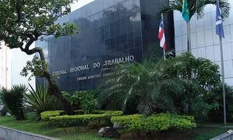 LULA SANCIONA LEI QUE CRIA 49 CARGOS NO TRIBUNAL REGIONAL DO TRABALHO DA BAHIA