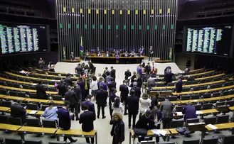CÂMARA APROVA PRORROGAÇÃO DO PLANO NACIONAL DE EDUCAÇÃO PARA 2025