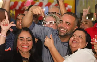 PT OFICIALIZA CANDIDATURA DE ANTÔNIO ROSALVO A PREFEITO DE LAURO DE FREITAS