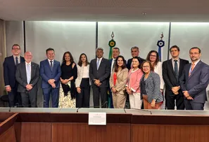 GOVERNO DA BAHIA OFICIALIZA ACORDO DE COMPRA DE TRENS DE VLT DO MATO GROSSO